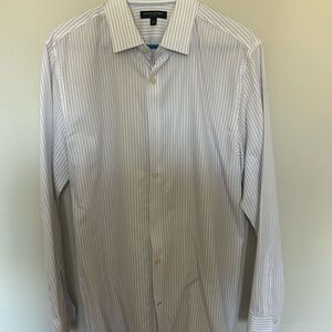 Banana Republic Men's White Shirt with Light Purple Pinstripes